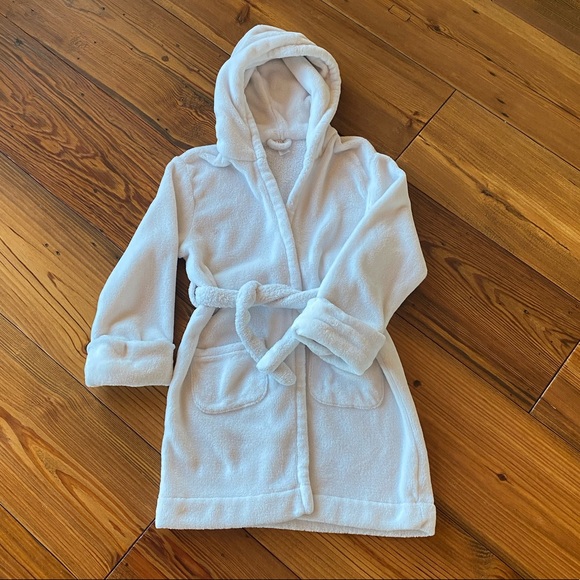 Gap Kids Fuzzy Bath Robe - Picture 5 of 7